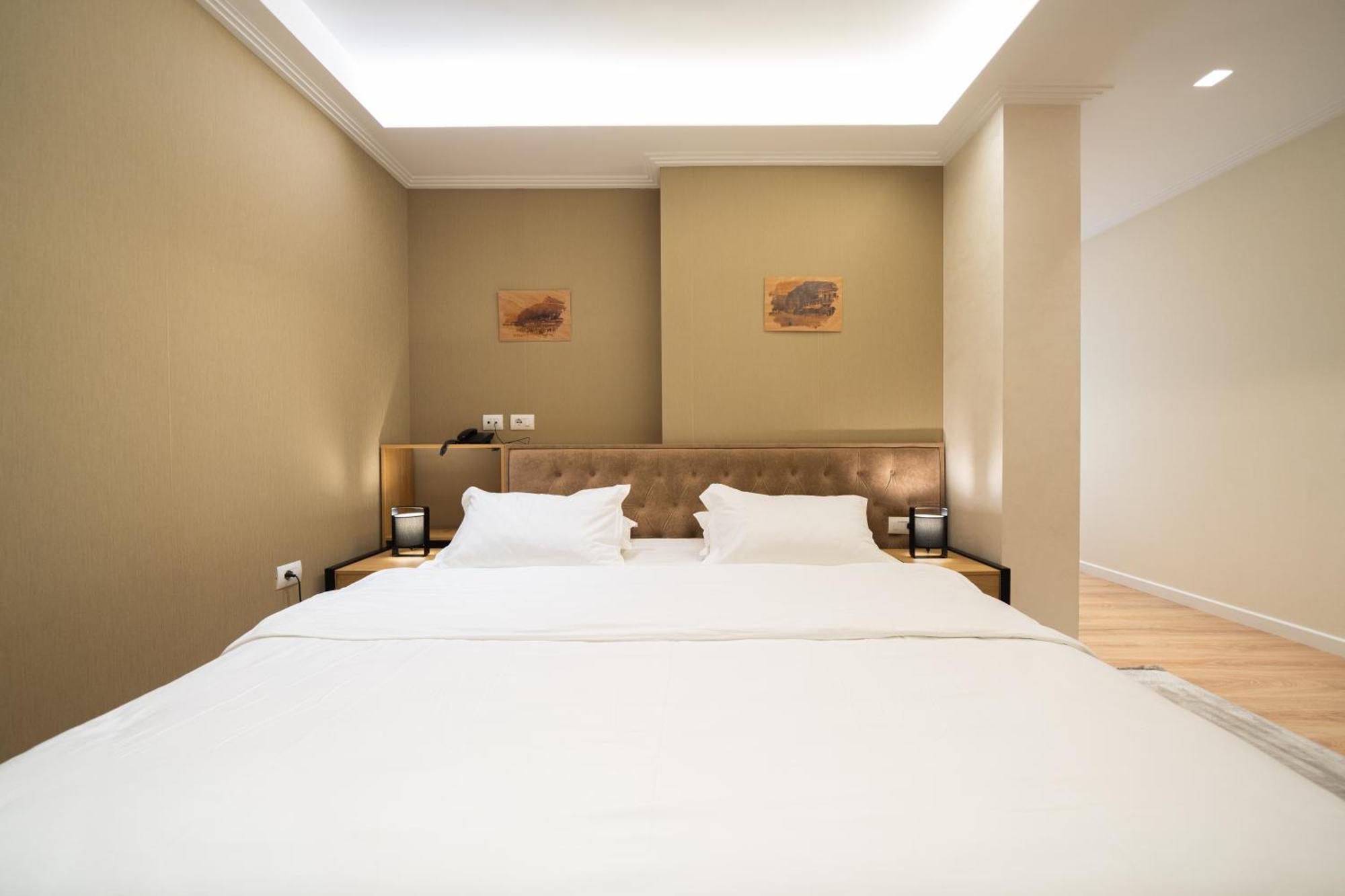 Merko Hotel Berat Bagian luar foto