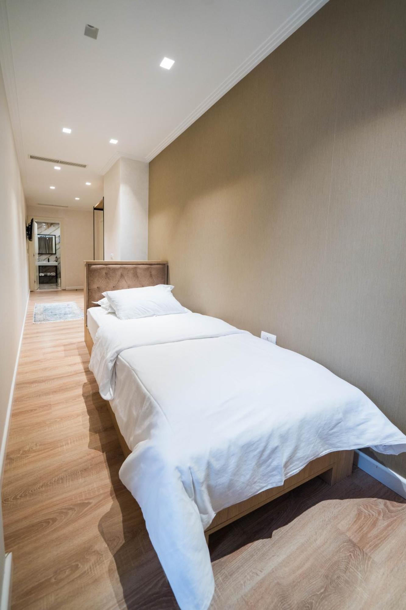 Merko Hotel Berat Bagian luar foto