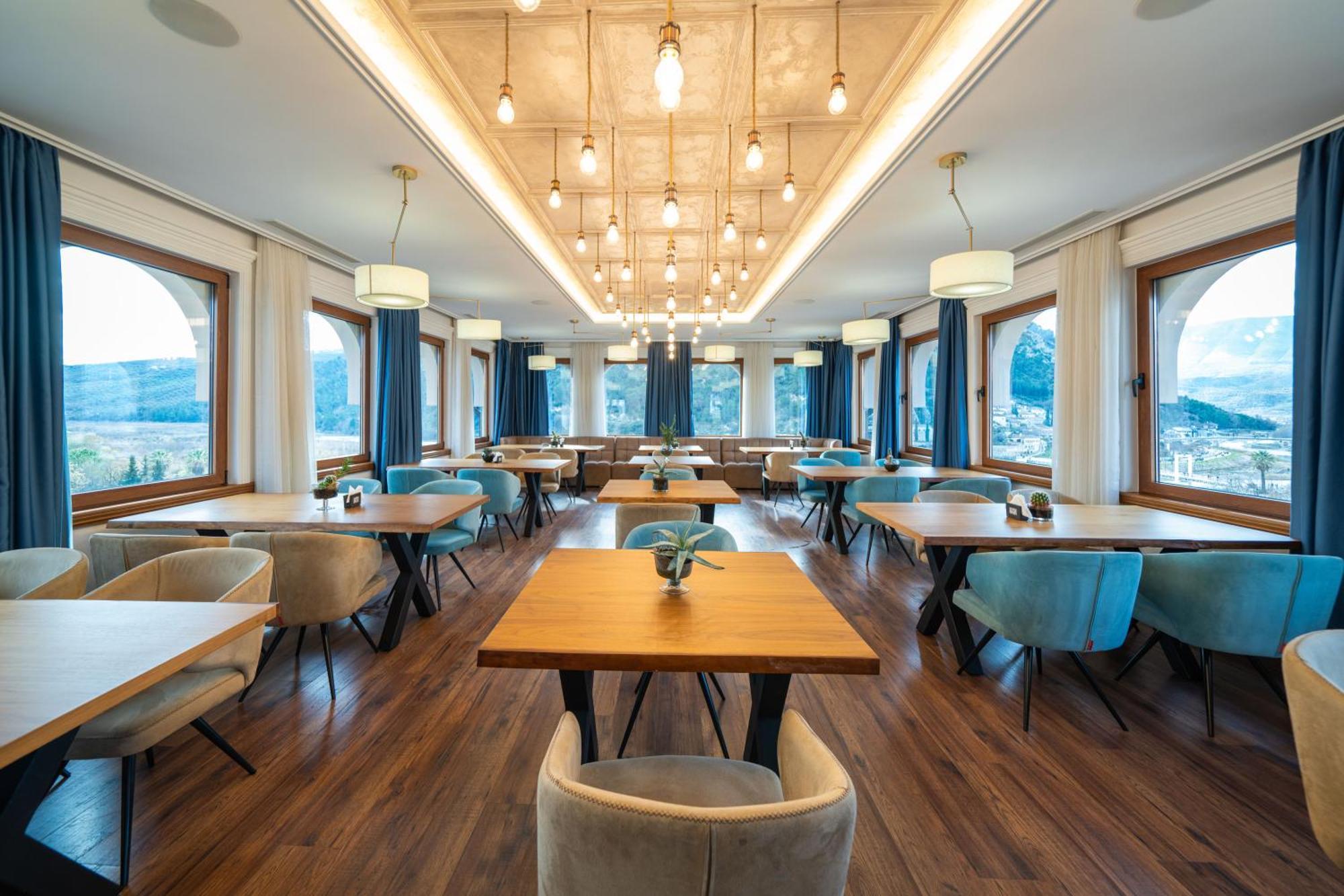 Merko Hotel Berat Bagian luar foto